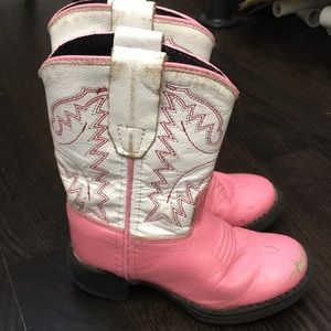 Super cute Girls pink cowboy boots